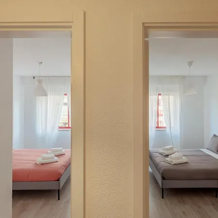 Elegant 3 Bedroom - Centre - Garage - Metro * リスボン