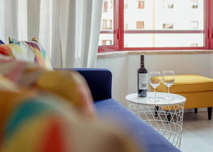 公寓 Elegant 3 Bedroom - Centre - Garage - Metro *