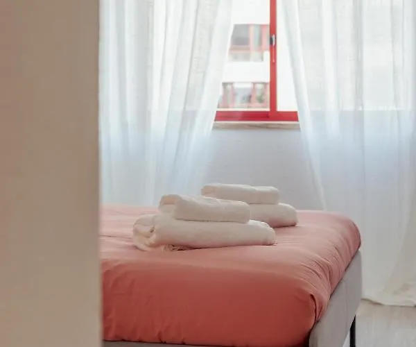 Elegant 3 Bedroom - Centre - Garage - Metro 公寓 *