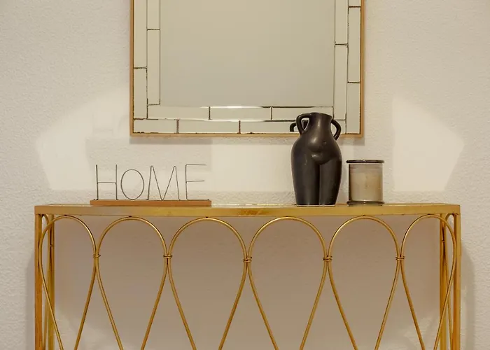 Elegant 3 Bedroom - Centre - Garage - Metro 公寓 *