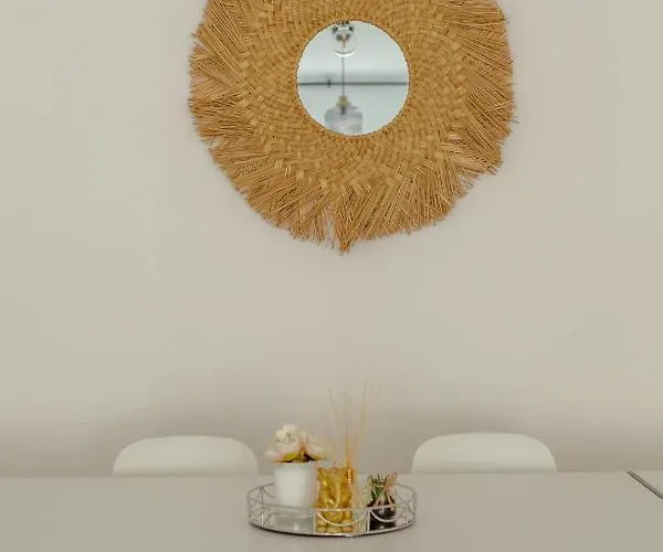 Elegant 3 Bedroom - Centre - Garage - Metro 公寓 *