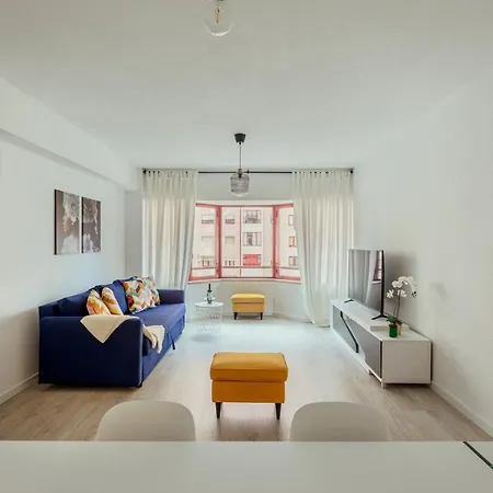 Elegant 3 Bedroom - Centre - Garage - Metro Apartamento Lisboa